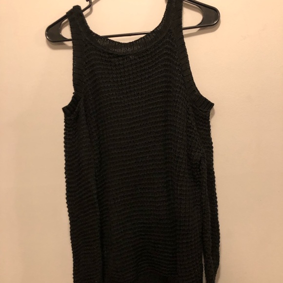 Charlotte Russe Open Shoulder Sweater - Picture 7 of 8